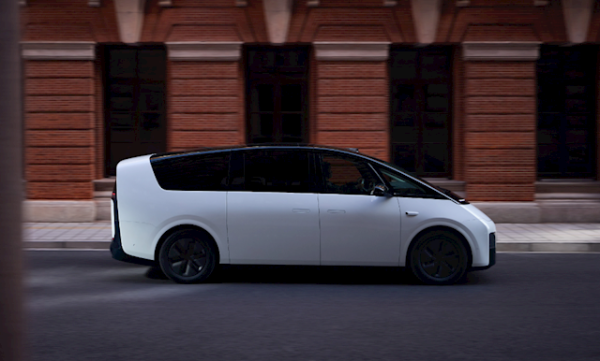 汇丰配资 理想高管：此前交付的140万台理想汽车从未本身原因自燃 这次大意了